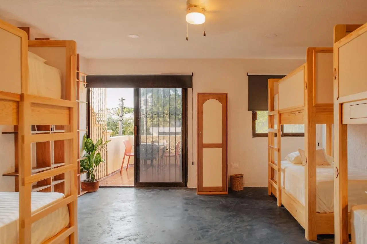 Casa Encuentro De Joaquin Garcia Hostel Merida Mexico