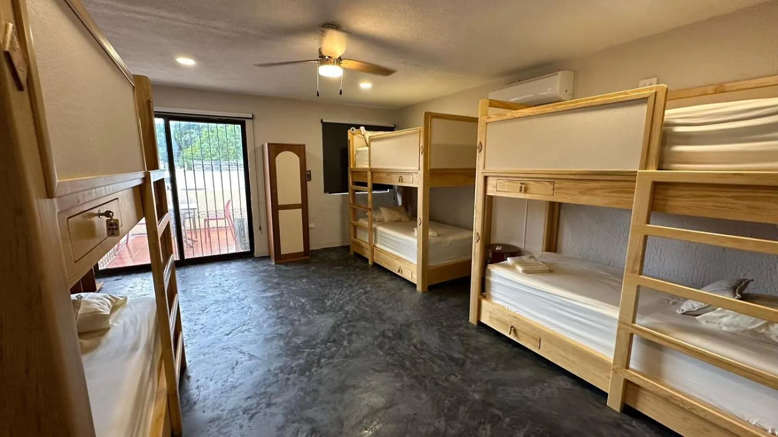 Casa Encuentro De Joaquin Garcia Hostel Merida